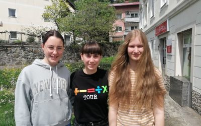 Naše učenke na Radiu Odmev